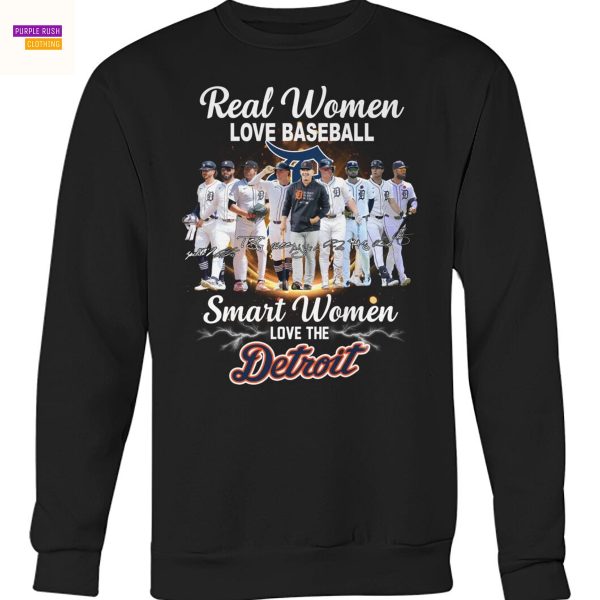 Real Women Love Football Smart Women Love The Detroit Tigers Signature Unisex T-Shirt