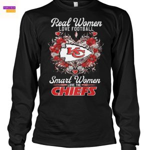 Real Women Love Football Smart Women Love The Kansas City Chiefs Unisex T-Shirt