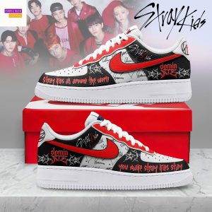 Stray Kids All Around The World Air Force 1